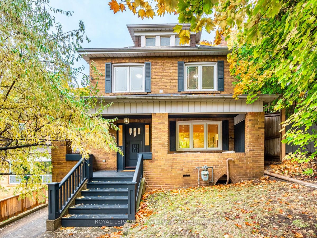 3 Biggar Ave, Toronto, M6H 2N5