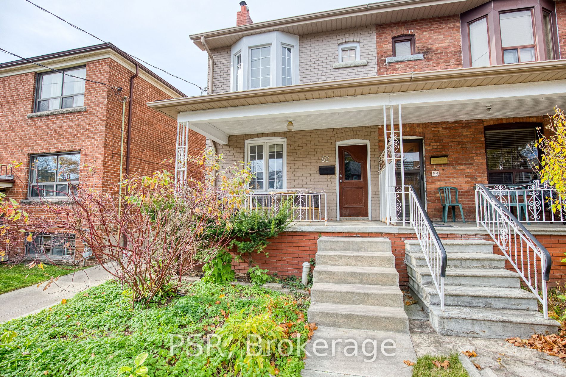 82 Greensides Ave, Toronto, M6G 3P7