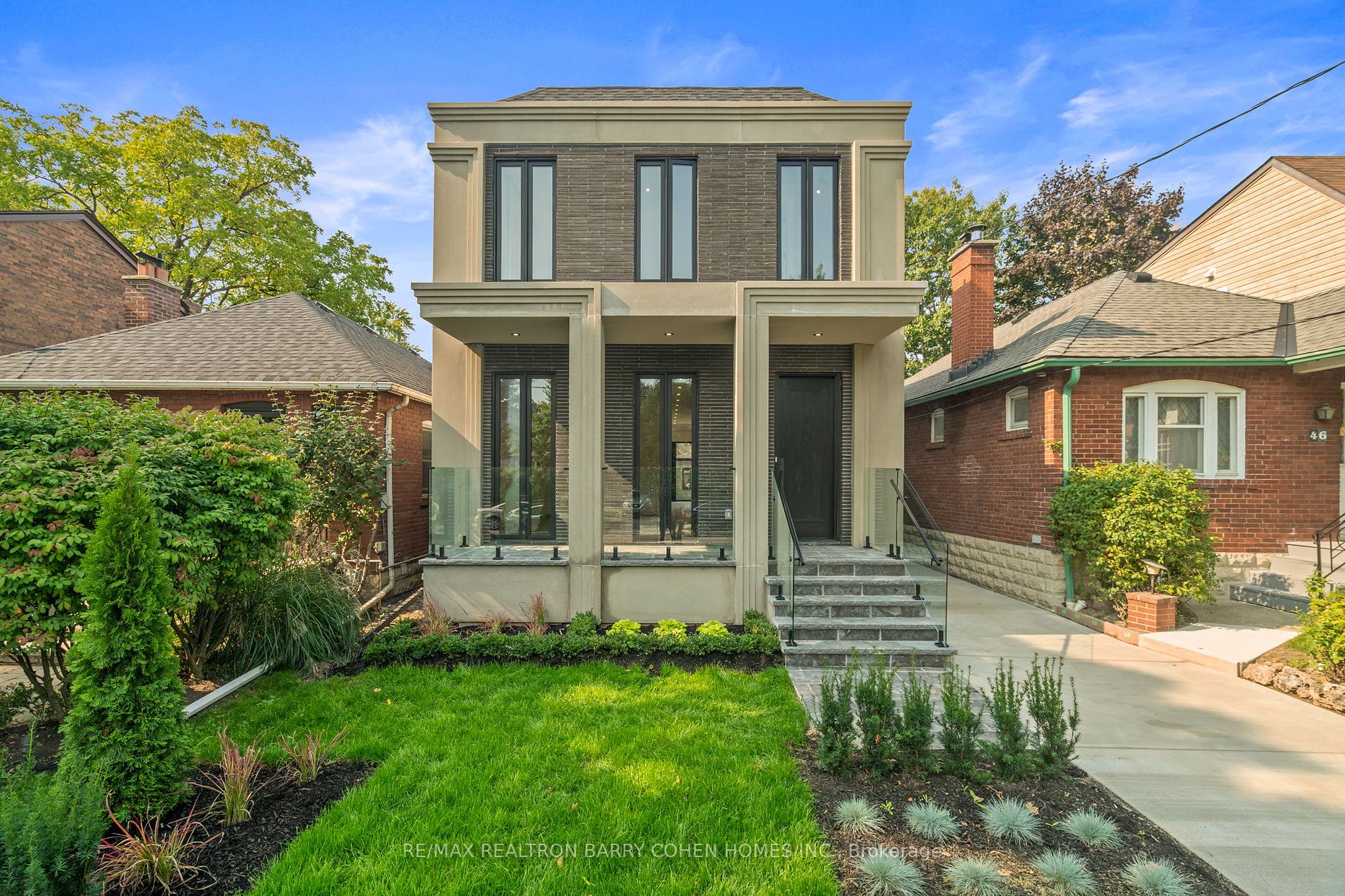 44 Donegall Dr, Toronto, M4G 3G5