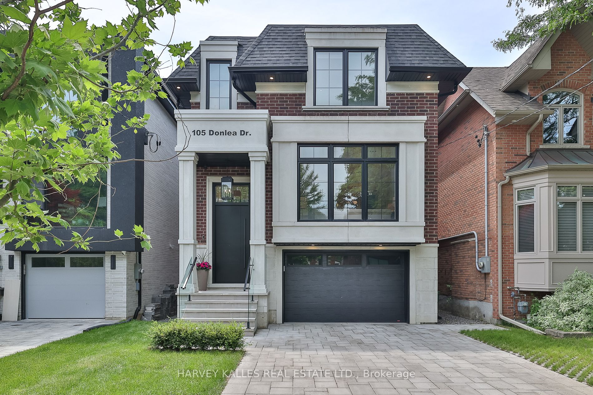 105 Donlea Dr, Toronto, M4G 2M6