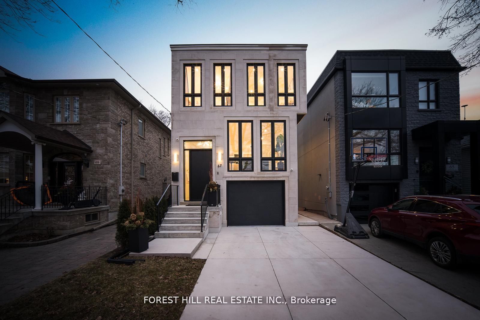 67 Lesmount Ave, Toronto, M4J 3V7