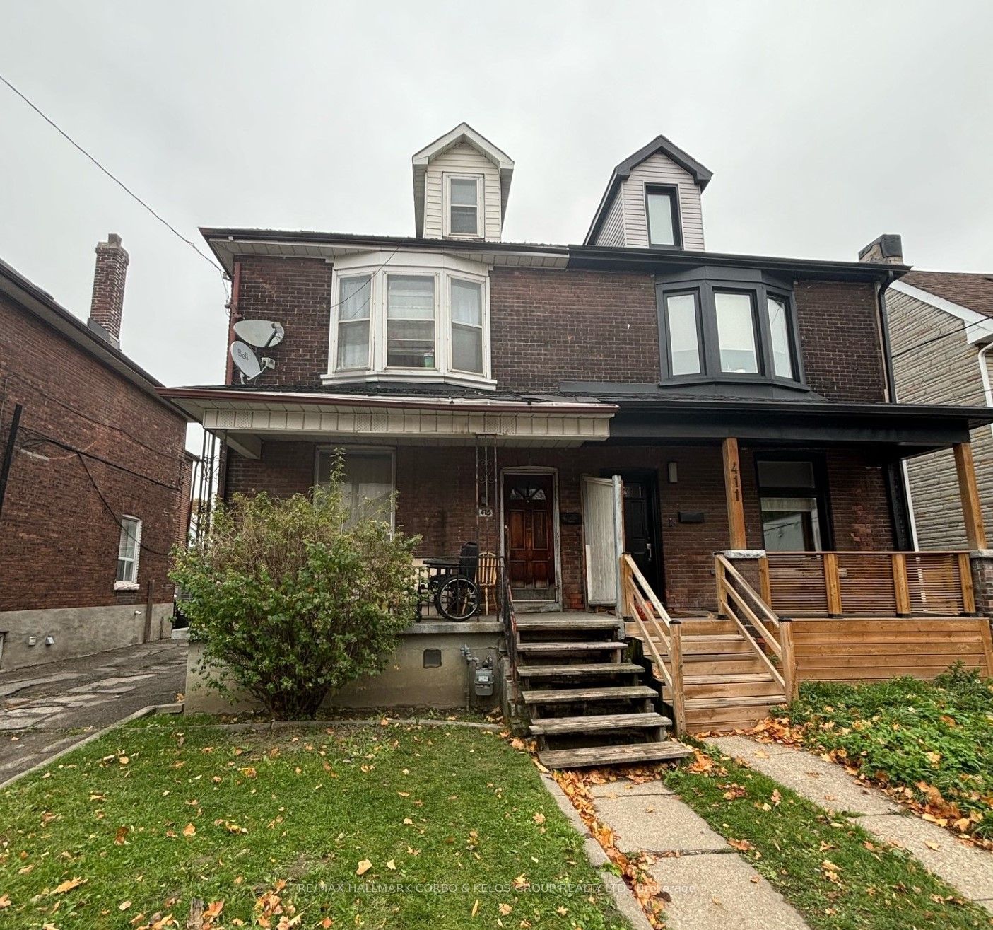 415 Symington Ave, Toronto, M6N 2W4