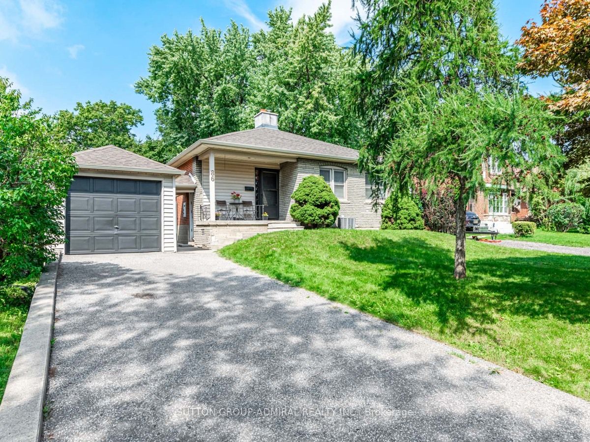 86 North Park Dr, Toronto, M6L 1K2