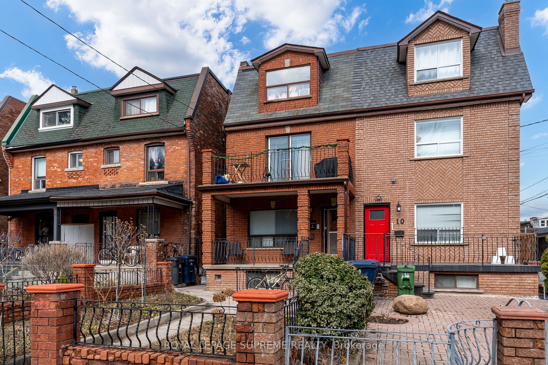 12 Wallace Ave, Toronto, M6H 1T5