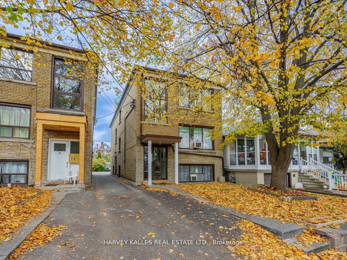 6 Carrington Ave, Toronto, M6E 2C3